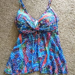 Funky Pattern Bathing Suit Top, size 14